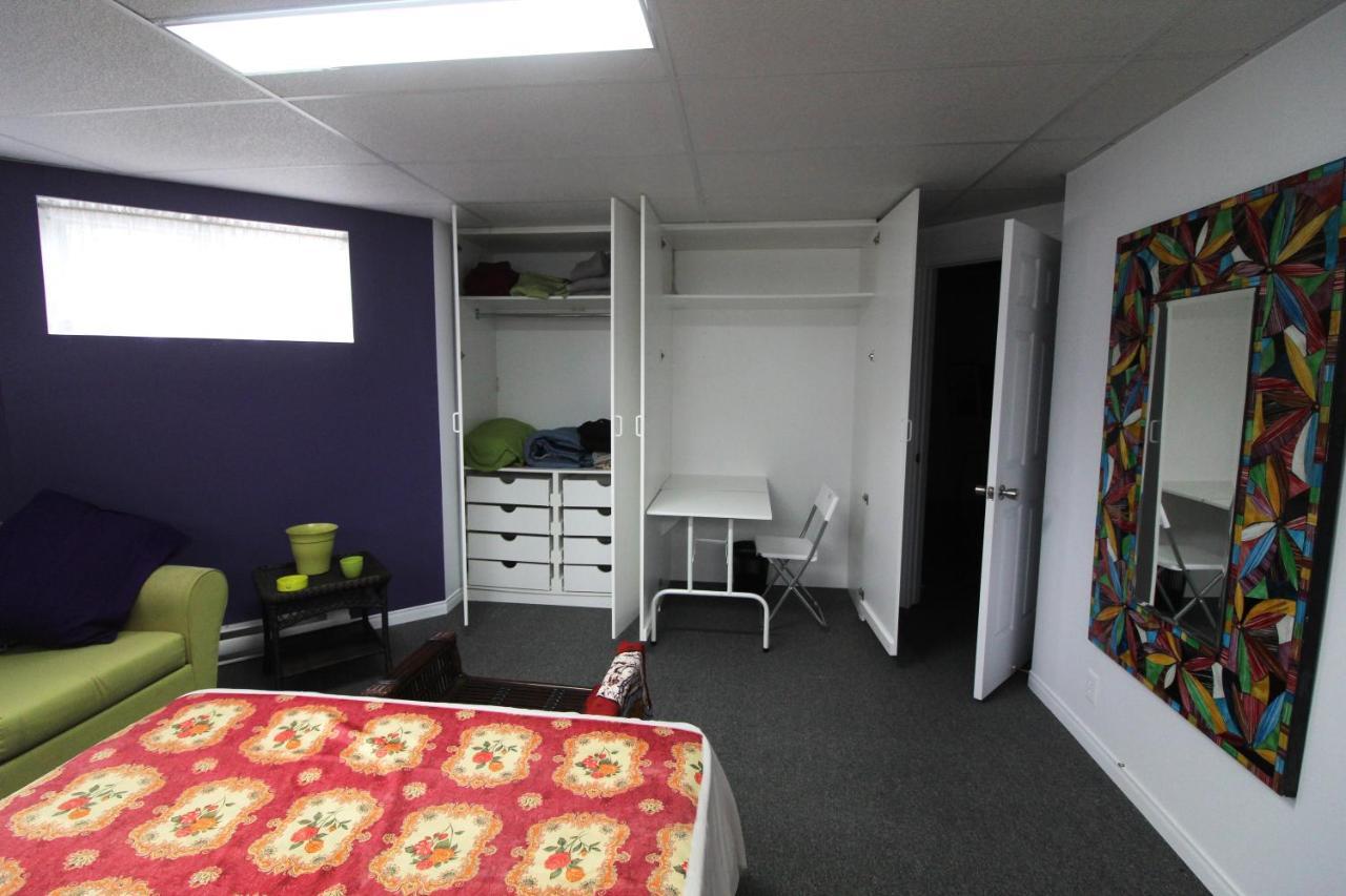 Room In Guest Room - Gandhi Very Large Room Decorated In Indian Style, Office Space And Sofa Notre-Dame-des-Monts Buitenkant foto